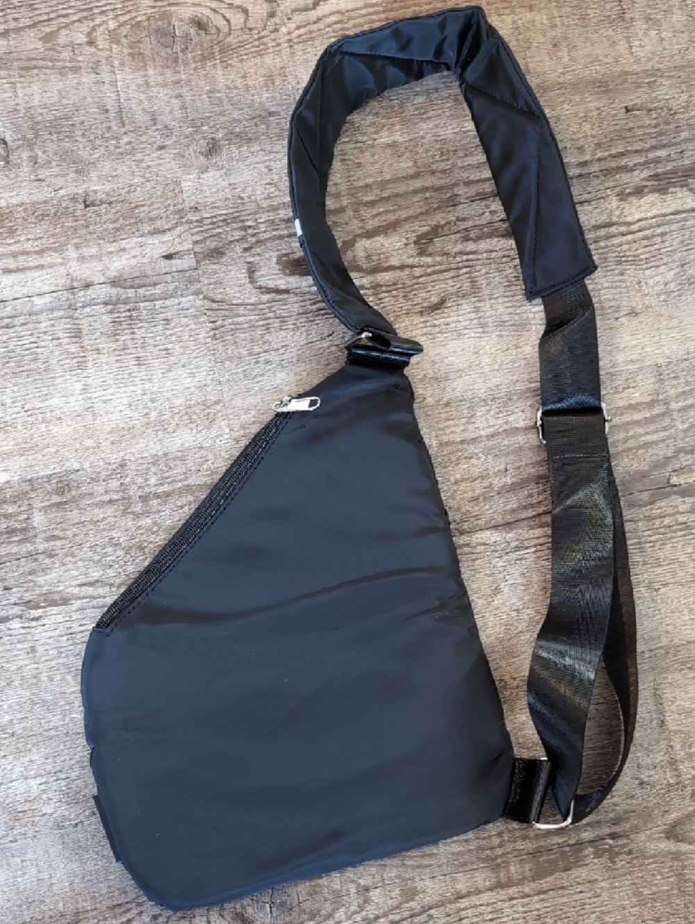 Black Sling Crossbody Bag - Minimalist Carry Anti Theft - Picture 2 of 4